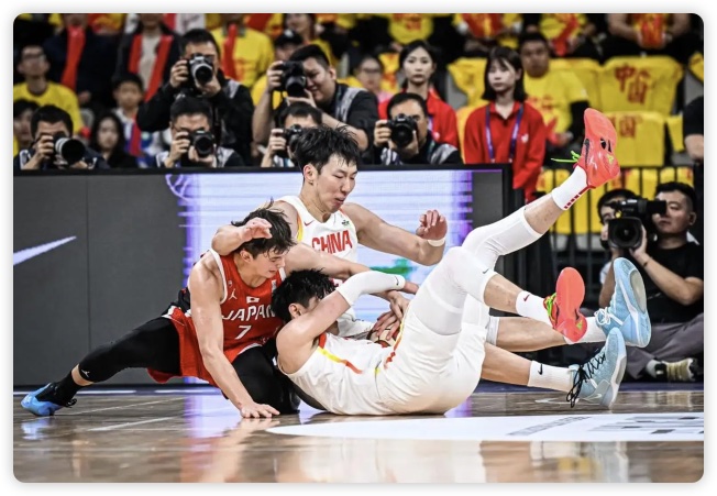 42分大勝！亞預賽中國男籃復仇日本 趙睿16+8+5